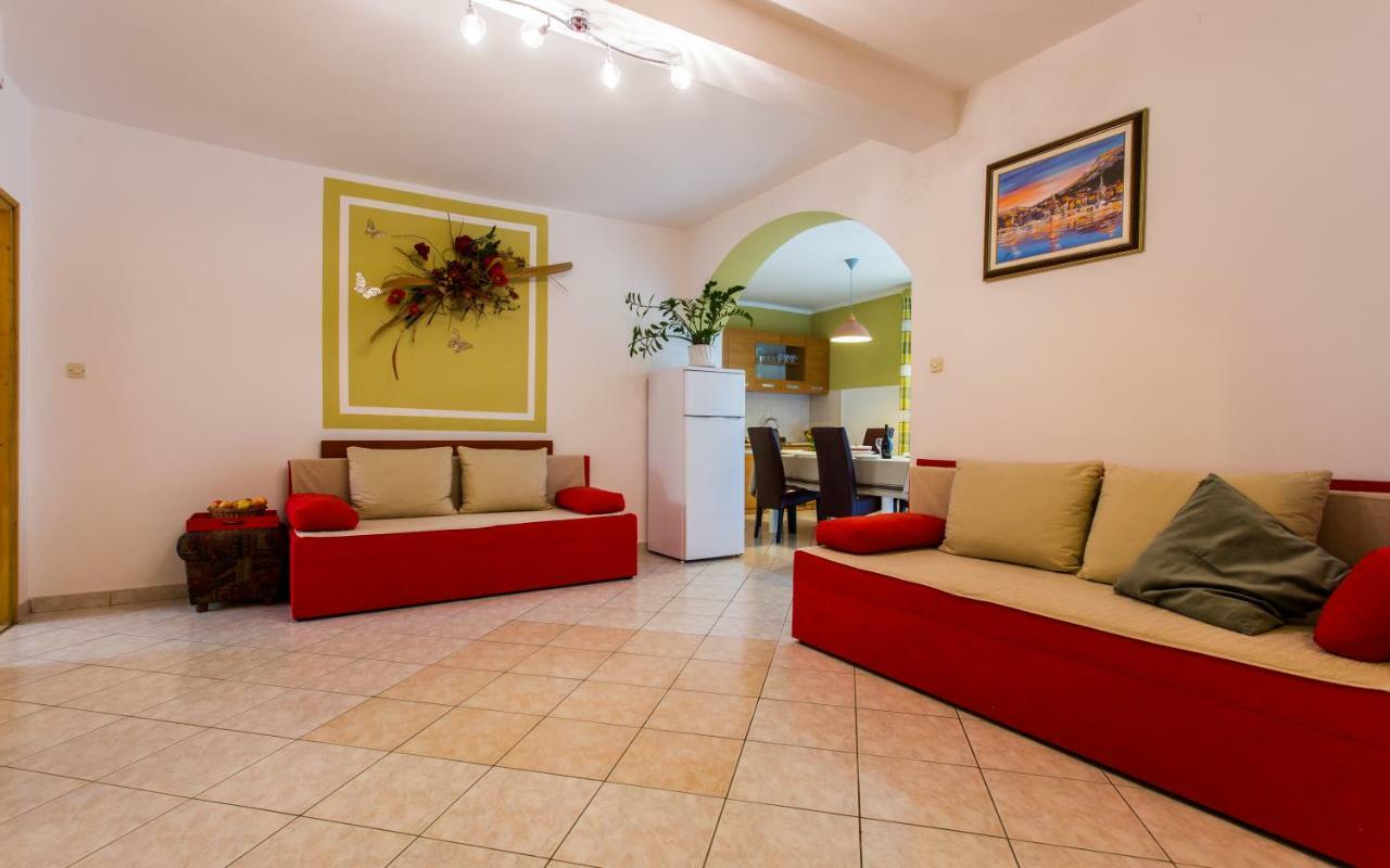 Apartments Luka 2 Baška Esterno foto