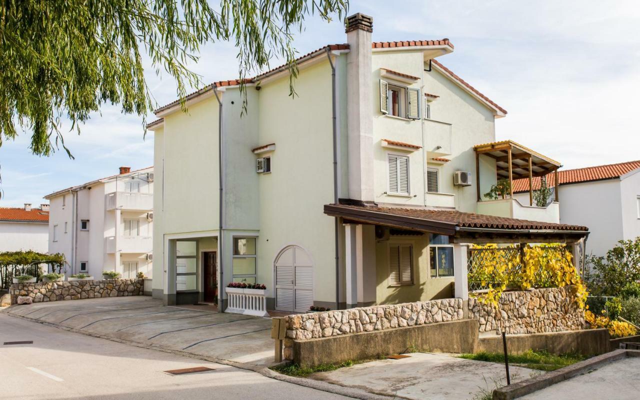 Apartments Luka 2 Baška Esterno foto