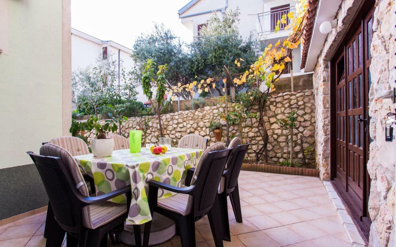 Apartments Luka 2 Baška Esterno foto